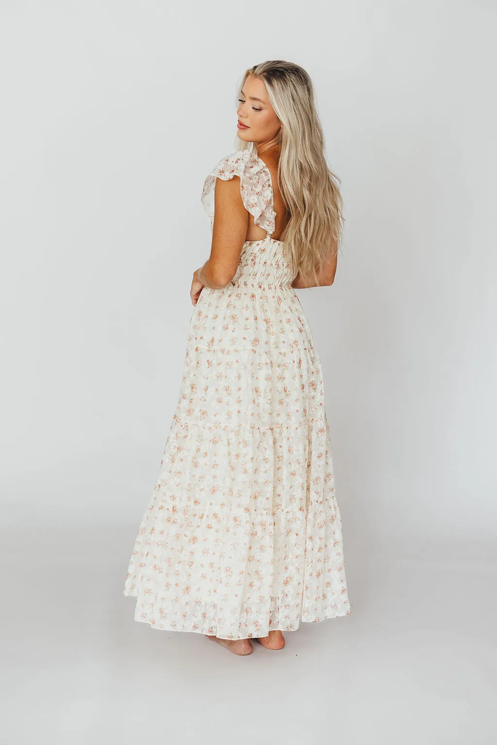 Charming Floral & Gingham Ruffled Maxi Dress in Cream/Peach Floral