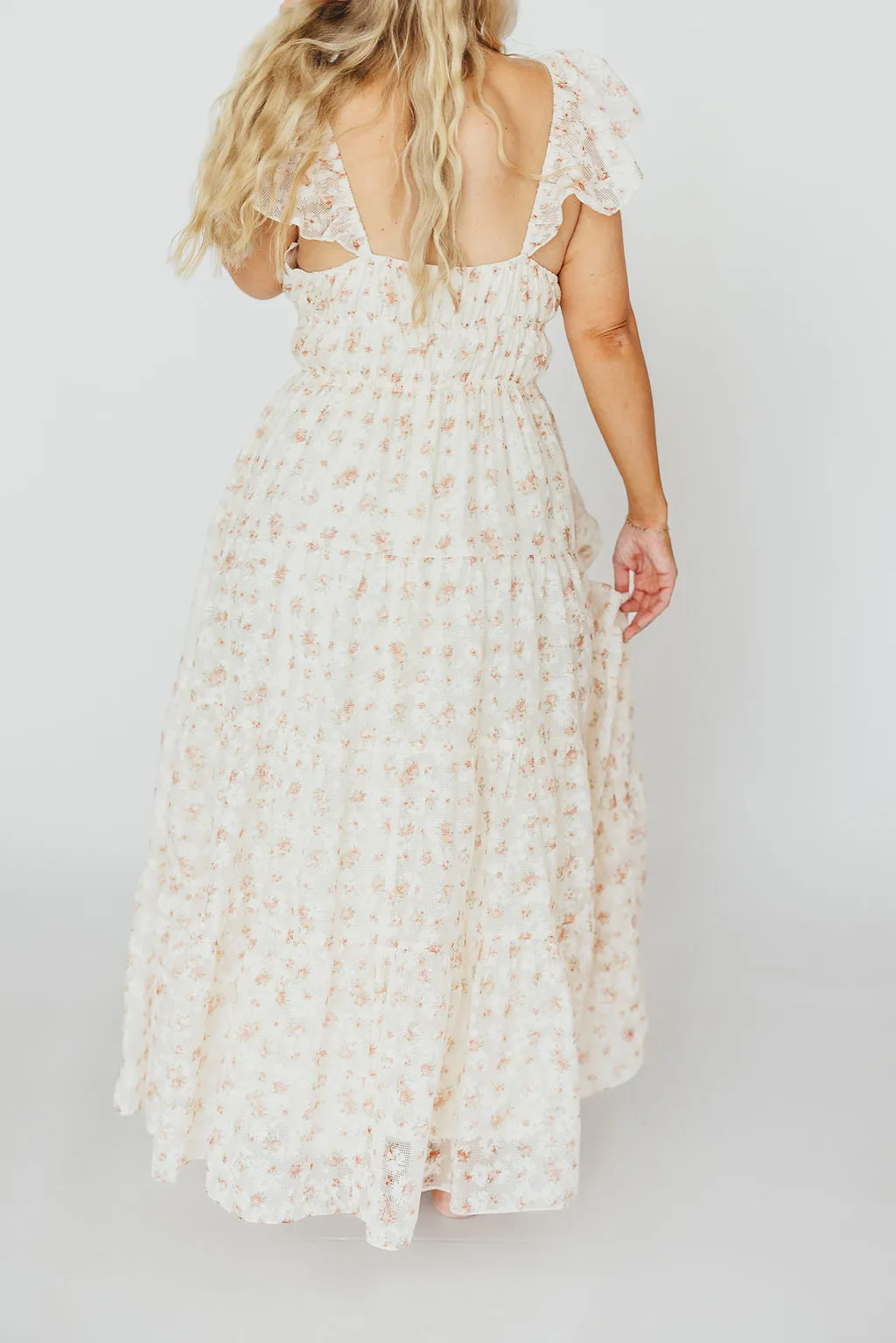 Charming Floral & Gingham Ruffled Maxi Dress in Cream/Peach Floral