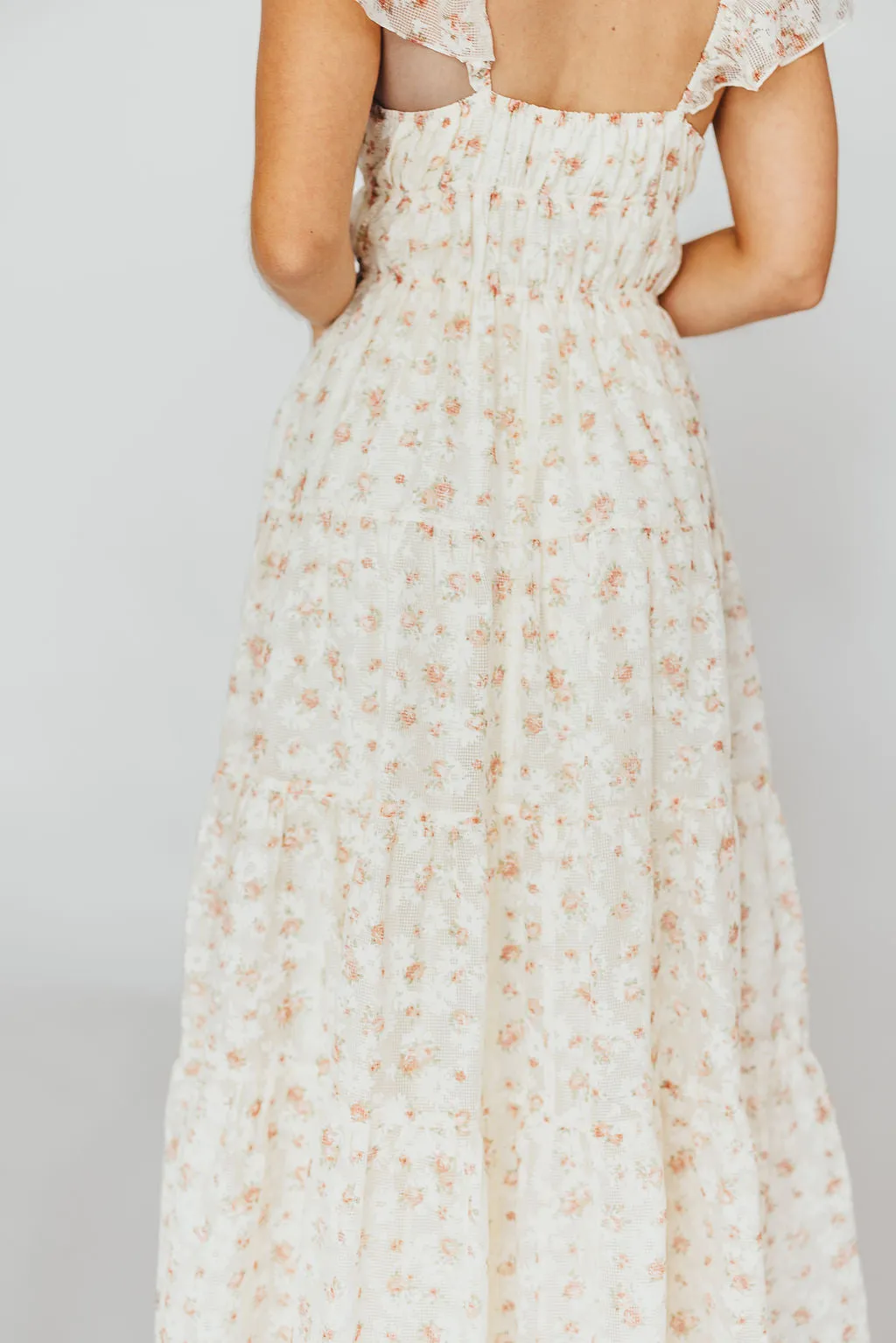 Charming Floral & Gingham Ruffled Maxi Dress in Cream/Peach Floral