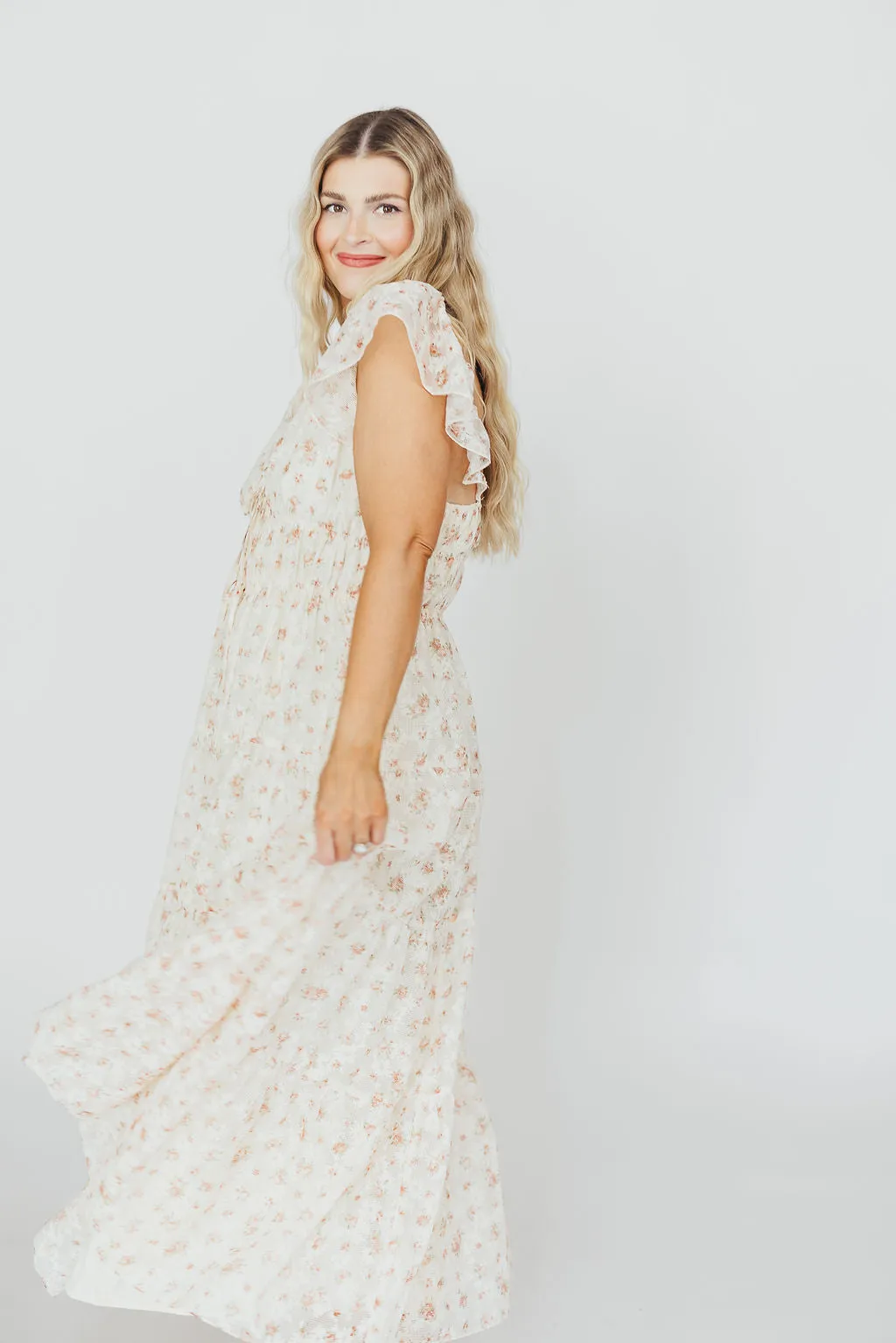 Charming Floral & Gingham Ruffled Maxi Dress in Cream/Peach Floral