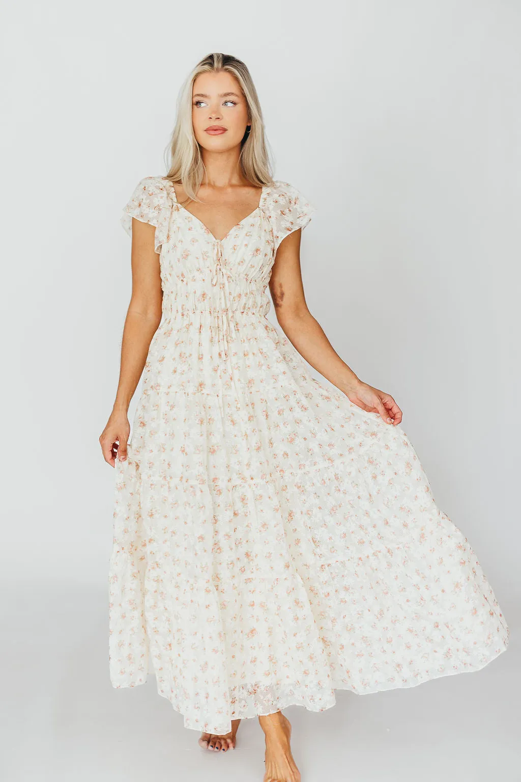 Charming Floral & Gingham Ruffled Maxi Dress in Cream/Peach Floral