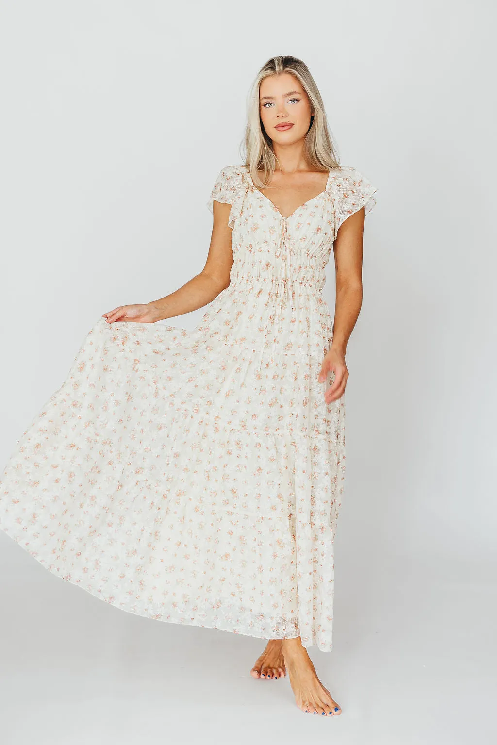 Charming Floral & Gingham Ruffled Maxi Dress in Cream/Peach Floral