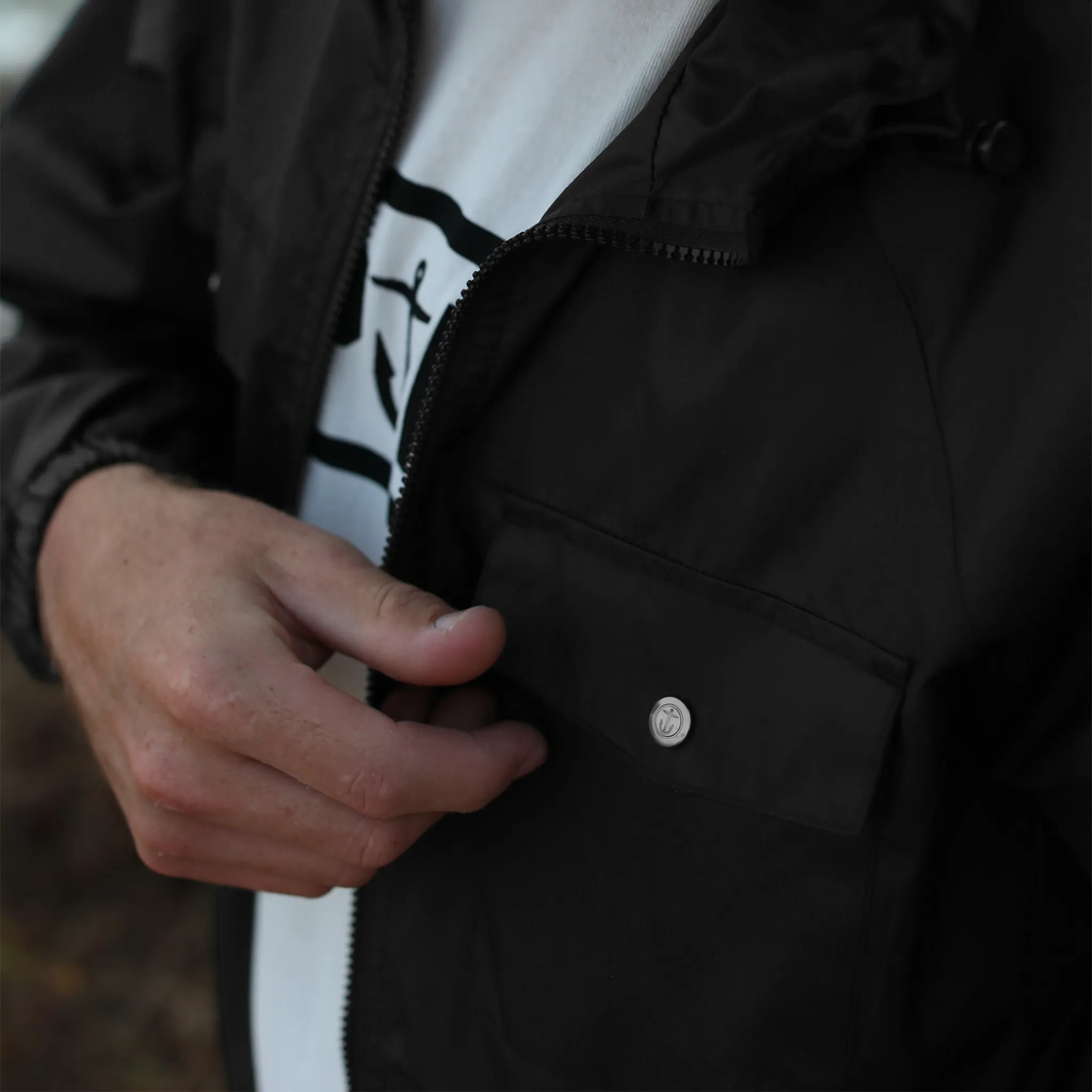 Sideshore Windbreaker - Black